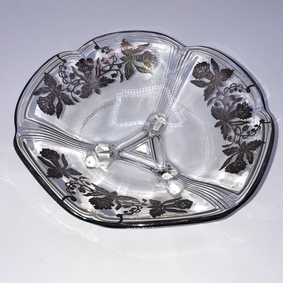Vintage Clear Glass Footed Serving Dish Plate Overlay Trim Flowers - Picture 8 of 9